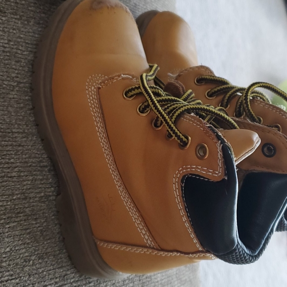 deer stag boys boots